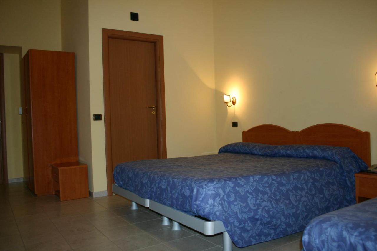 Hotel Milano Naples